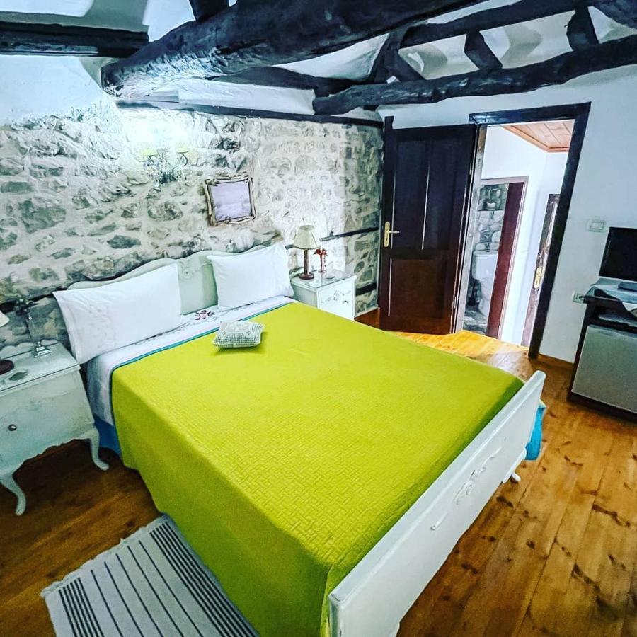 Bujtina Kodiket Guesthouse Berat Eksteriør billede
